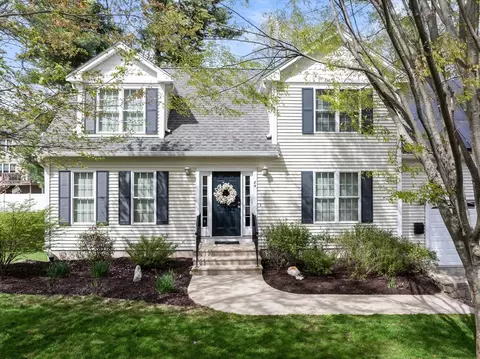 84 Tanager Rd, Attleboro, MA 02703 photo 2