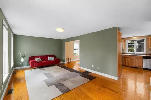 84 Tanager Rd, Attleboro, MA 02703 photo 13