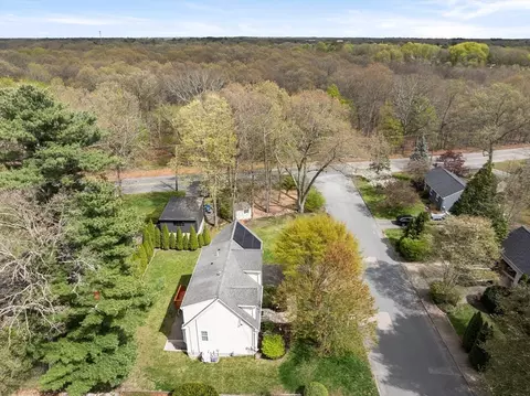 84 Tanager Rd, Attleboro, MA 02703 photo 10