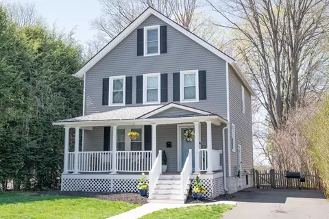 10 Callender Ave, East Longmeadow, MA 01028