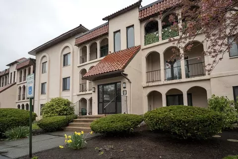 685 Oak St #9-1, Brockton, MA 02301