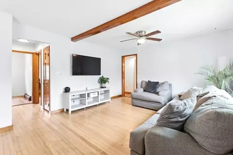 16 Pomeroy Meadow Rd, Easthampton, MA 01027 photo 3