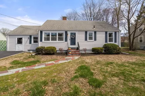 28 Saint Dennis Dr, Westwood, MA 02090