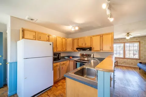 39 Odonnell Dr, Northampton, MA 01062 photo 6
