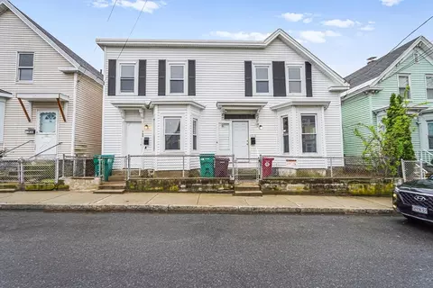 100-102 W 6th St, Lowell, MA 01850