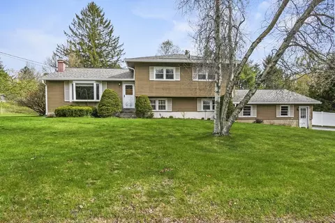 24 Bruce Dr, Dalton, MA 01226
