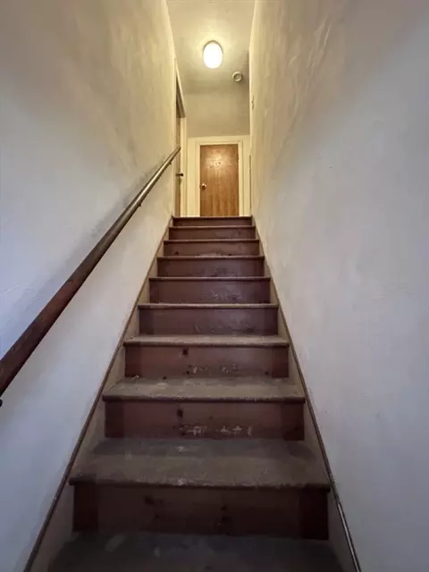26 Miner St, Springfield, MA 01109 photo 12