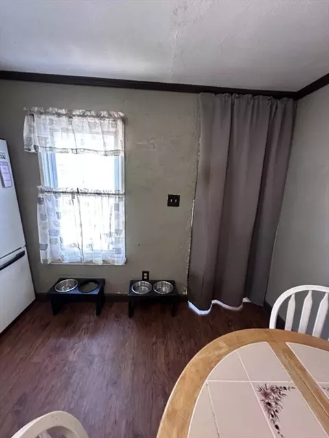 26 Miner St, Springfield, MA 01109 photo 5