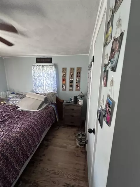 26 Miner St, Springfield, MA 01109 photo 8