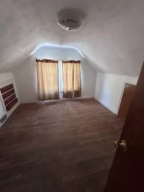 26 Miner St, Springfield, MA 01109 photo 14