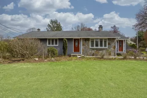 90 Westwood Ave, East Longmeadow, MA 01028