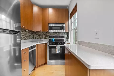 46 Cooper #3, Boston, MA 02113