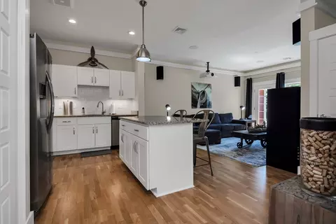 54 Loomis St #1201, Bedford, MA 01730
