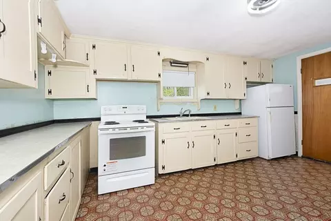 73 Appleton Rd, Auburn, MA 01501 photo 6