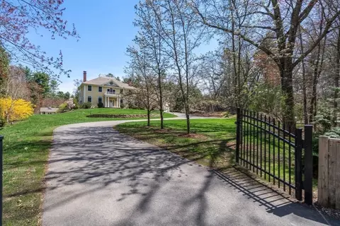 58 Pine St, Dover, MA 02030 photo 38