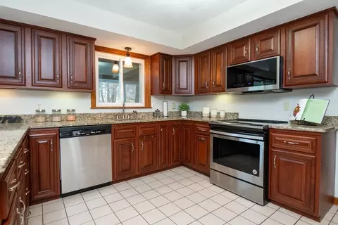 159 Willow St, Acton, MA 01720 photo 10