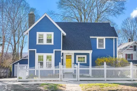 147 Highland Ave, Winchester, MA 01890