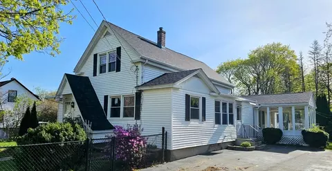 15 Pine St, Oxford, MA 01540
