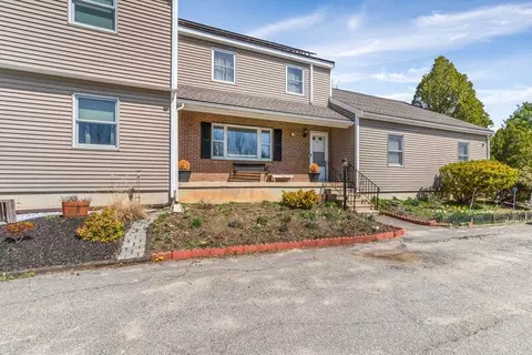 6 Pond View Way #6, Hubbardston, MA 01452