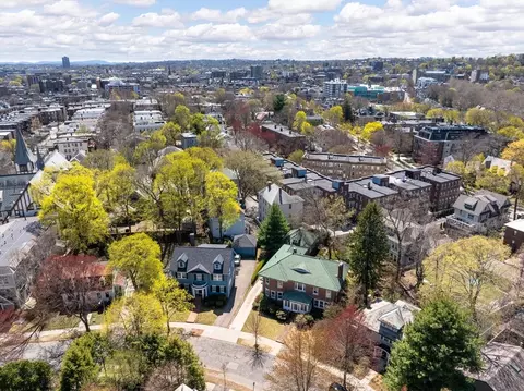 87 Crowninshield Rd, Brookline, MA 02446 photo 28