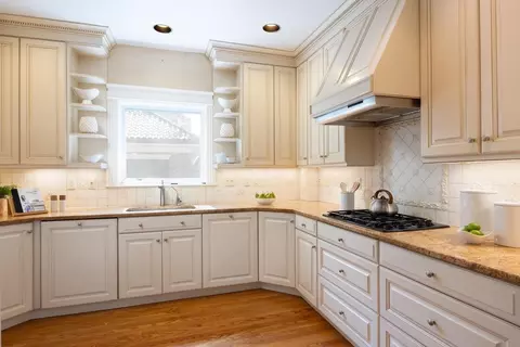 87 Crowninshield Rd, Brookline, MA 02446 photo 13