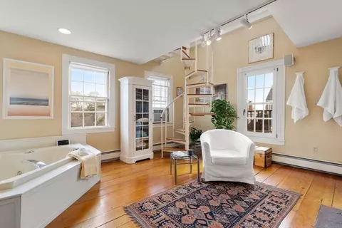 10 Hooper St, Marblehead, MA 01945 photo 23