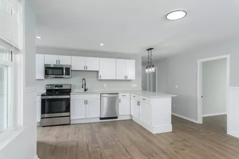 8 Pond St, Worcester, MA 01604 photo 6
