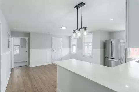 8 Pond St, Worcester, MA 01604 photo 8