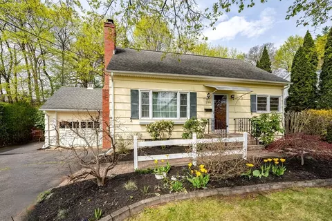 250 Poplar Ave, West Springfield, MA 01089