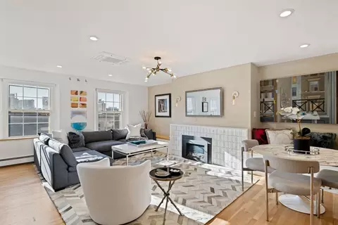 1 Chestnut St #4B, Boston, MA 02108