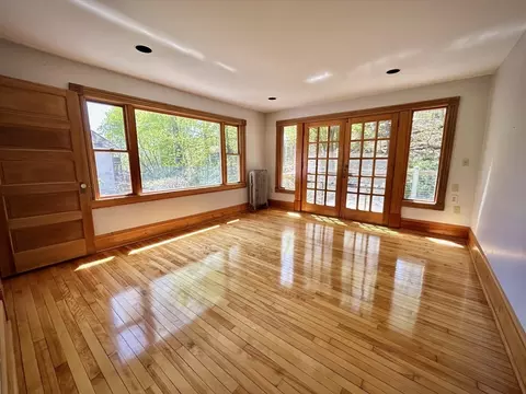 13 Circuit Ave E, Worcester, MA 01603 photo 8