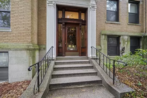 4 Fairbanks #2, Brookline, MA 02446