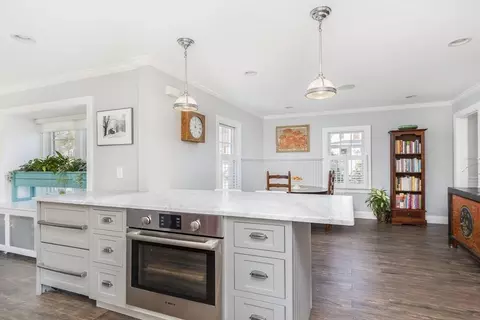 2 Mitchell Rd, Marblehead, MA 01945 photo 10