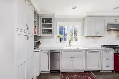 2 Mitchell Rd, Marblehead, MA 01945 photo 9