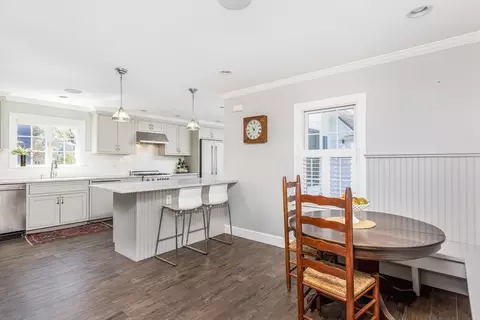 2 Mitchell Rd, Marblehead, MA 01945 photo 12