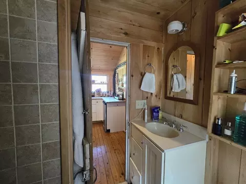 60 Camp Rd, Leverett, MA 01054 photo 17