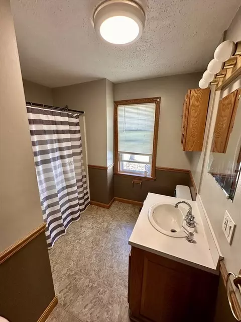 32 High St, Erving, MA 01344 photo 6