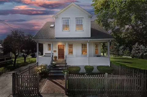 45 Franklin St, Norwood, MA 02062