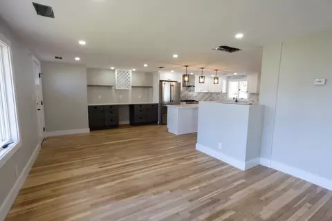 Living - 151 Sylvan St, Danvers, MA 01923 photo 1 of 3