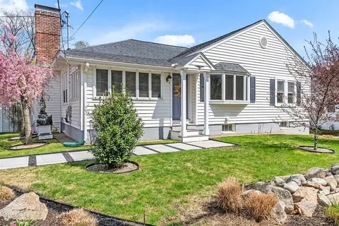 248 Summer St, Franklin, MA 02038