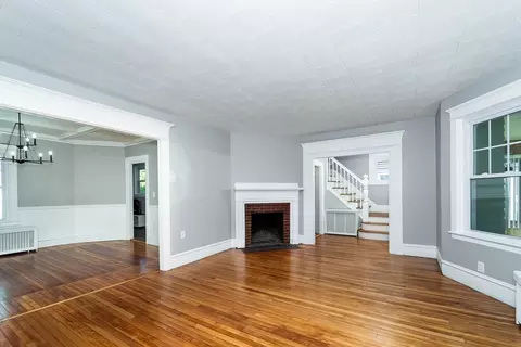 Living - 126 Summerfield St, Fall River, MA 02720 photo 3 of 8