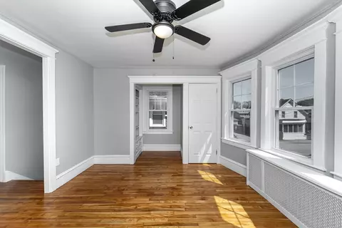 Living - 126 Summerfield St, Fall River, MA 02720 photo 6 of 8