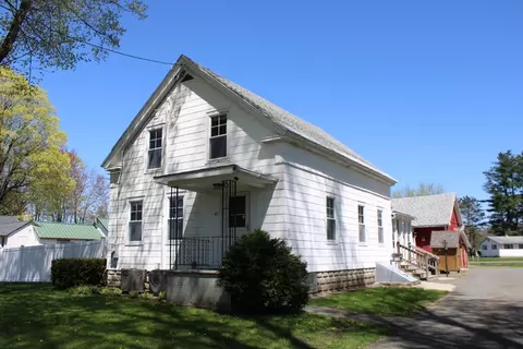 40 Conway St, Deerfield, MA 01373