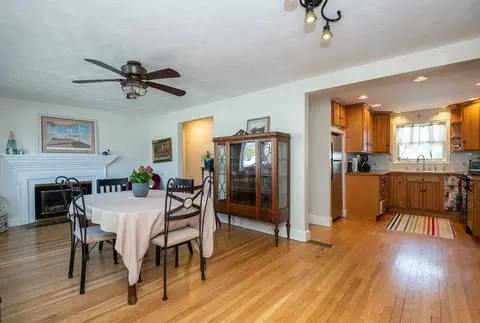 9 Macarthur Blvd, Danvers, MA 01923 photo 8