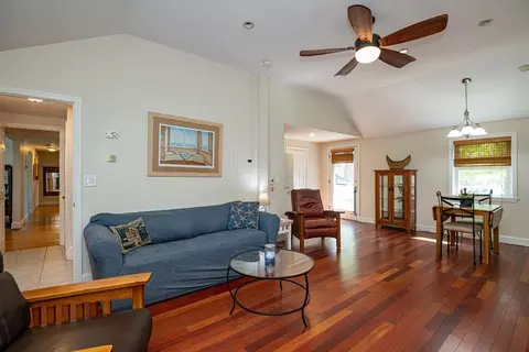 9 Macarthur Blvd, Danvers, MA 01923 photo 3