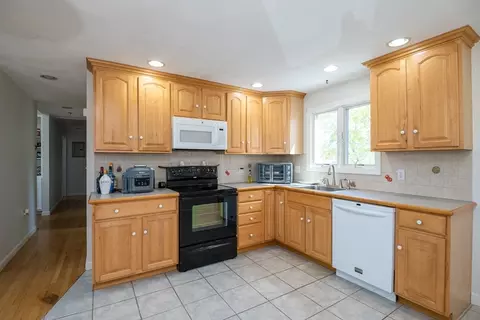 9 Macarthur Blvd, Danvers, MA 01923 photo 20