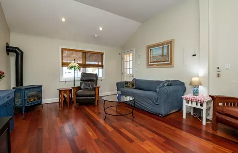 9 Macarthur Blvd, Danvers, MA 01923 photo 5
