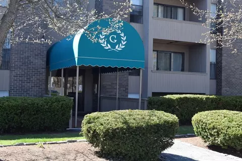 42 Shrewsbury Green Dr #B, Shrewsbury, MA 01545