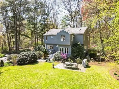 15 Wildwood Rd, Stoughton, MA 02072