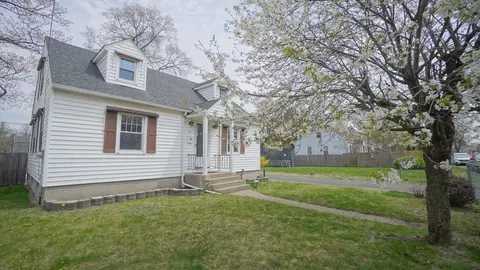 41 Parallel St, Springfield, MA 01104